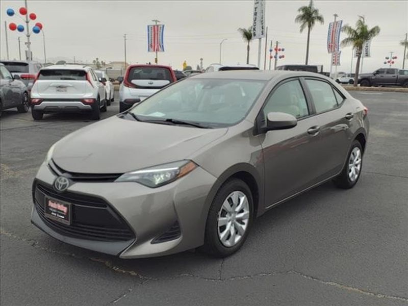 2018 Toyota Corolla LEImage 18