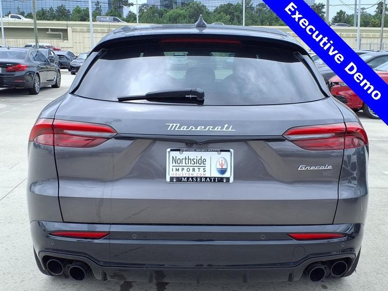 New 2025 Maserati Grecale ModenaImage 7