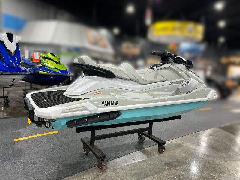 2025 Yamaha VX CRUISER HO W/AUDIO  in a PEARL/MINT exterior color. Del Amo Motorsports of Redondo Beach (424) 390-7811 delamomotorsports.com 