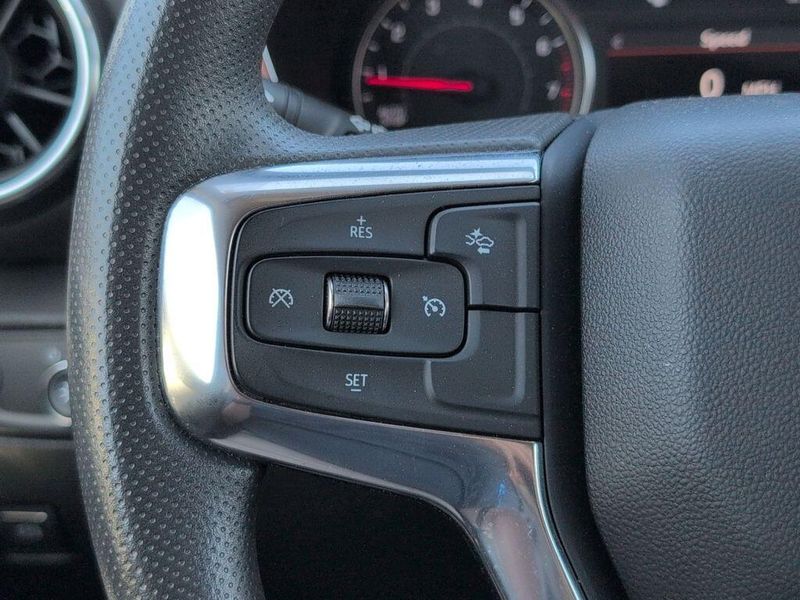Used 2023 Chevrolet Blazer LTImage 23