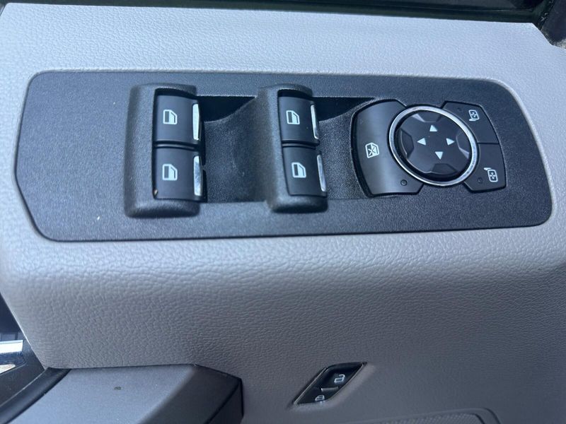 2019 Ford F-150 XLT photo 15