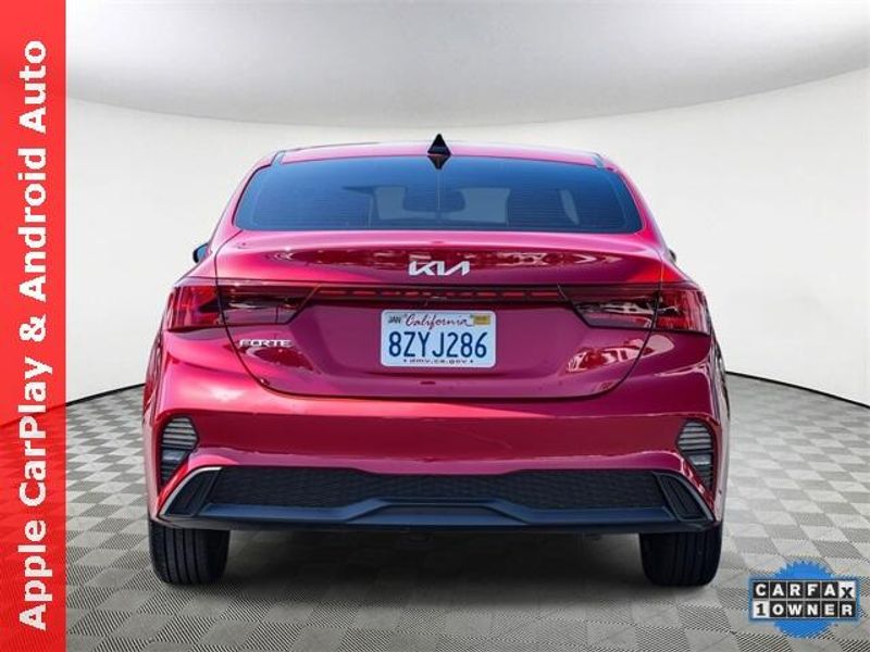 Used 2022 Kia Forte LXSImage 7