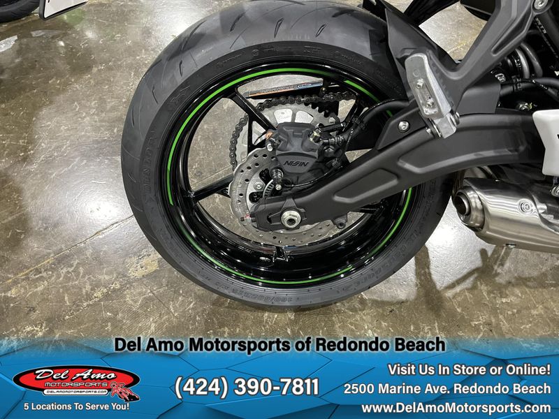 2025 Kawasaki NINJA 650 Image 3