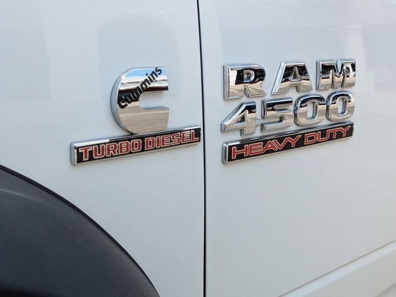 2018 RAM 4500 Chassis Tradesman in a Bright White Clear Coat exterior color and Diesel Gray/Blackinterior. Johnson Dodge 601-693-6343 pixelmotiondemo.com 