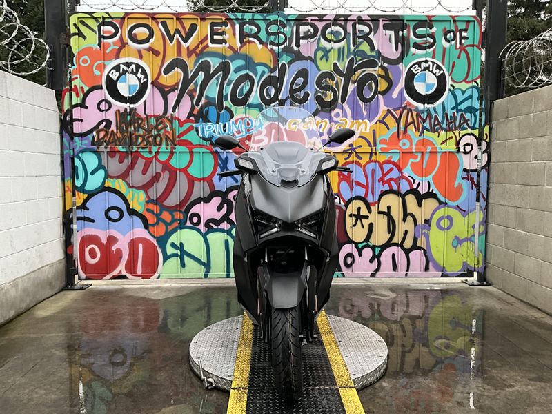 New 2026 Yamaha Xmax Image 2