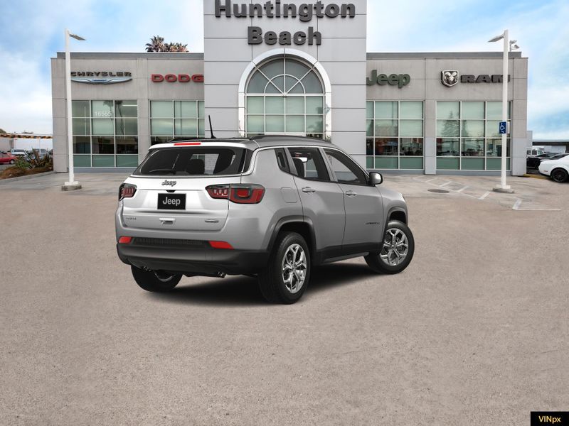 2025 Jeep Compass Latitude 4x4Image 7