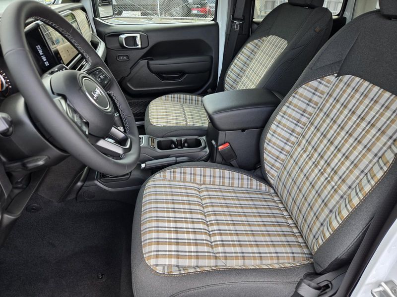 New 2026 Jeep Wrangler 4-door 85th Anniversary Edition
