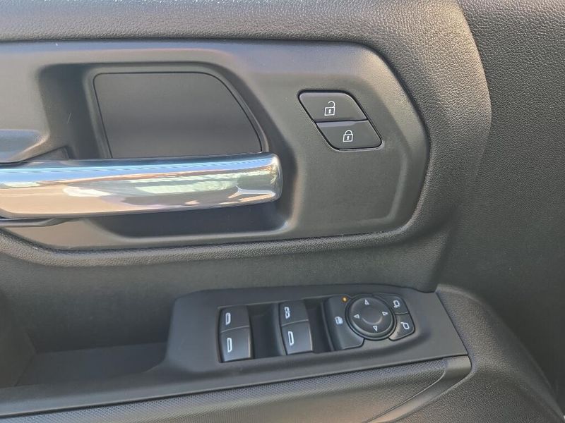 2026 Chevrolet Silverado Work Truck photo 6