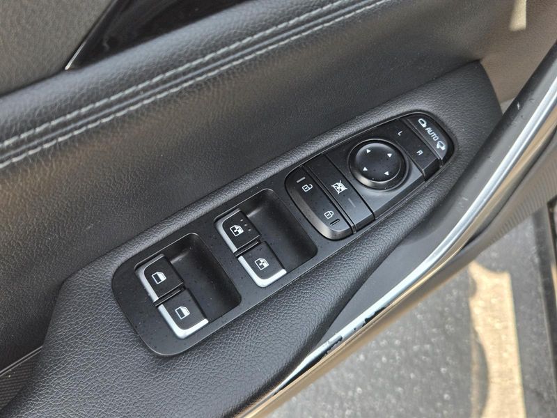 Used 2019 Kia Stinger Base RWD