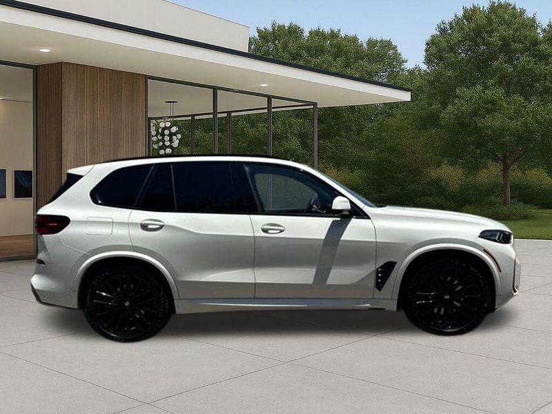 Used 2024 BMW X5 xDrive40iImage 7