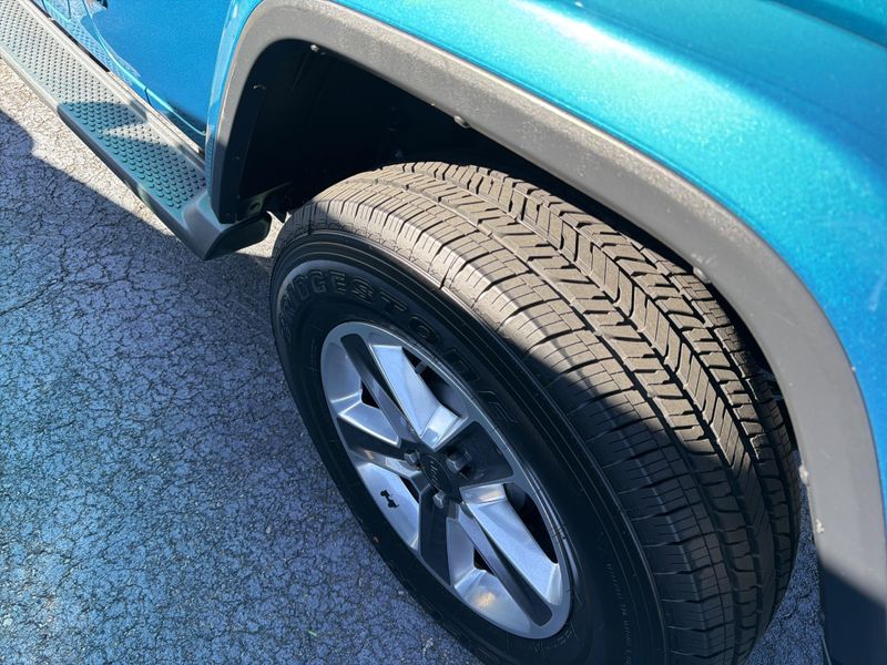 Used 2020 Jeep Wrangler Unlimited SaharaImage 11