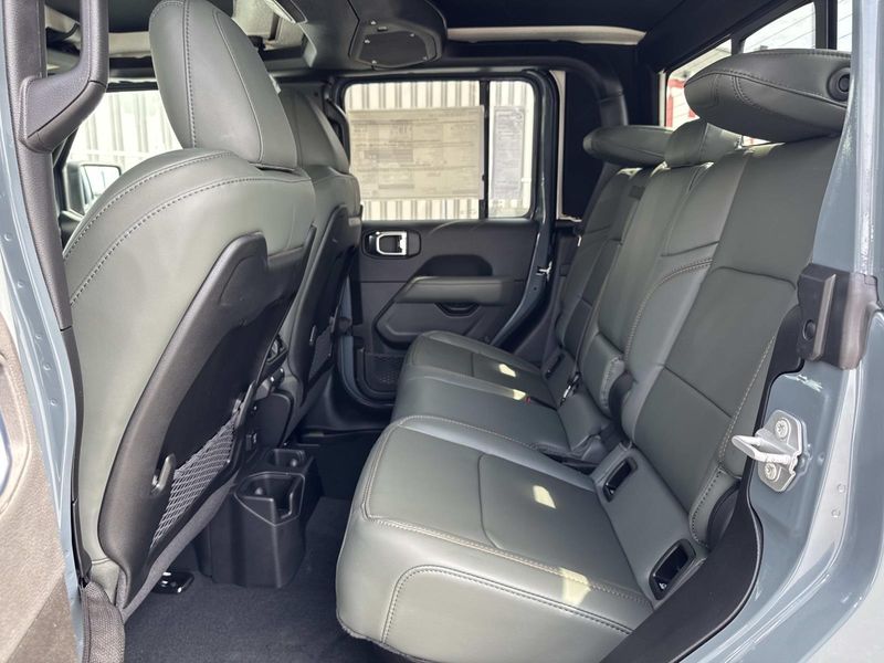 New 2026 Jeep Gladiator Mojave X 4x4