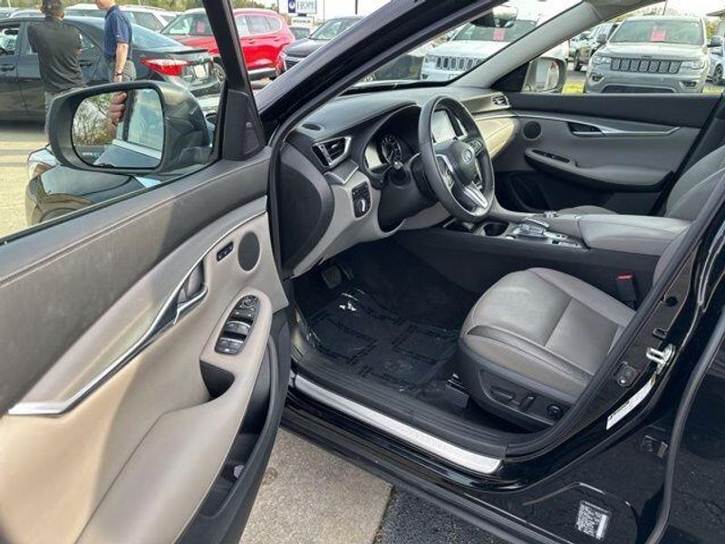 2023 INFINITI QX50 LuxeImage 21