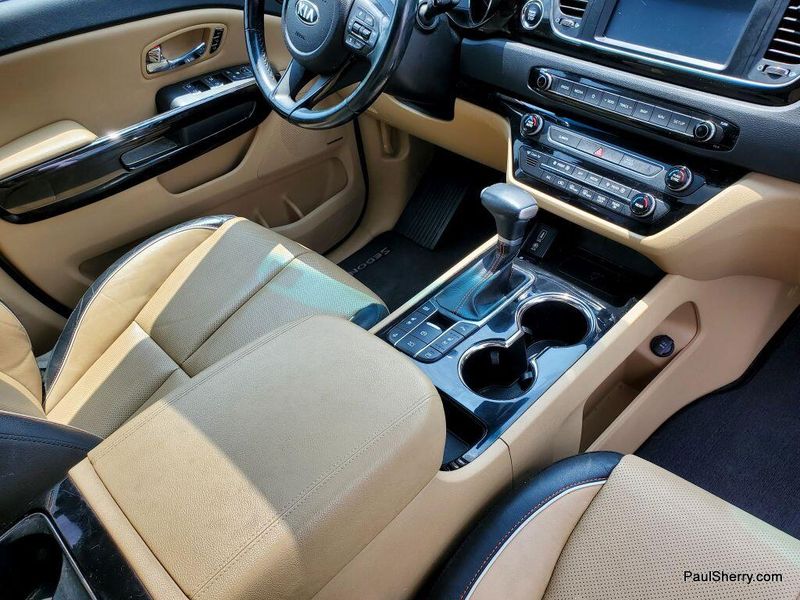 2021 Kia Sedona SXImage 25
