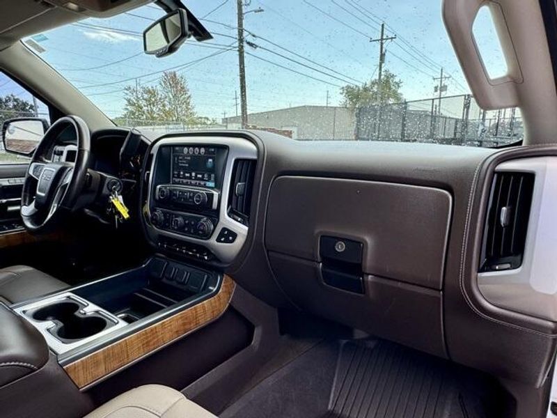 Used 2018 GMC Sierra 1500 SLTImage 14