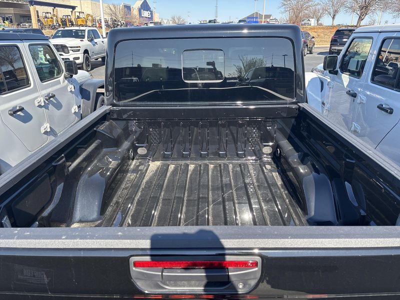 New 2026 Jeep Gladiator Mojave X 4x4Image 9