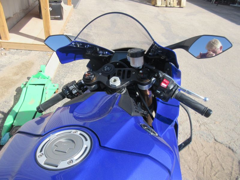 NEW 2026 YAMAHA YZF-R1 Image 6