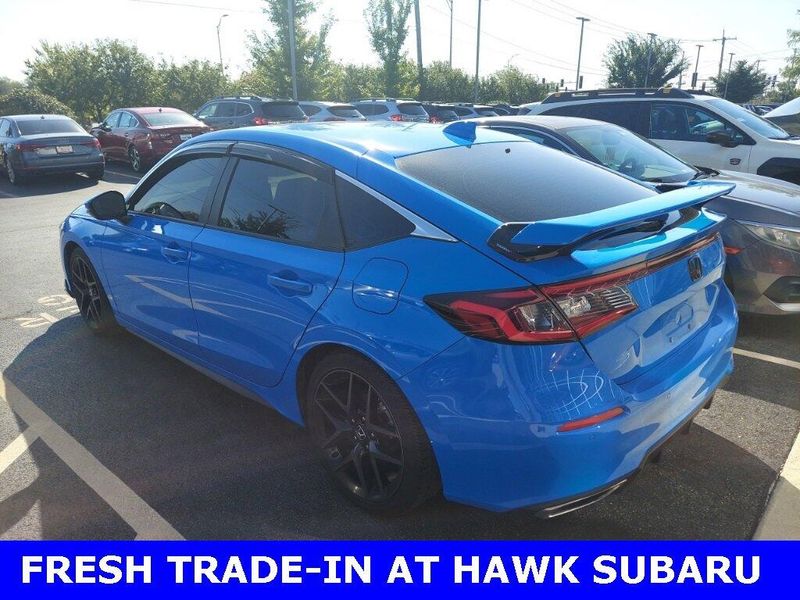 2024 Honda Civic Hatchback Sport Touring photo 6