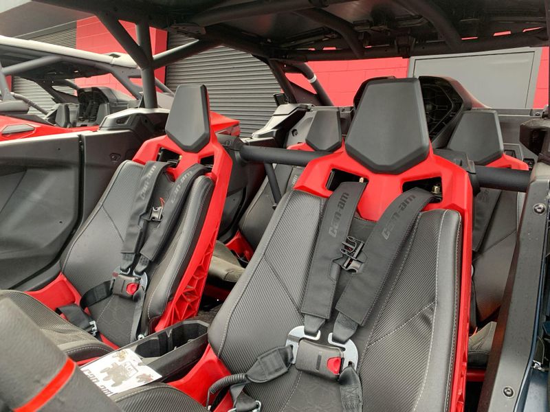 New 2025 Can-Am MAVERICK R MAX X RS 999T DCT Image 14