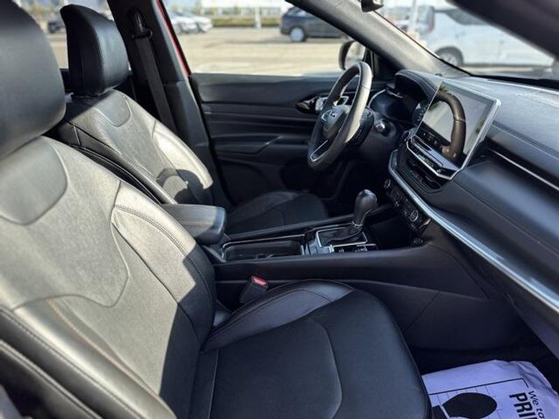 Used 2023 Jeep Compass LimitedImage 10