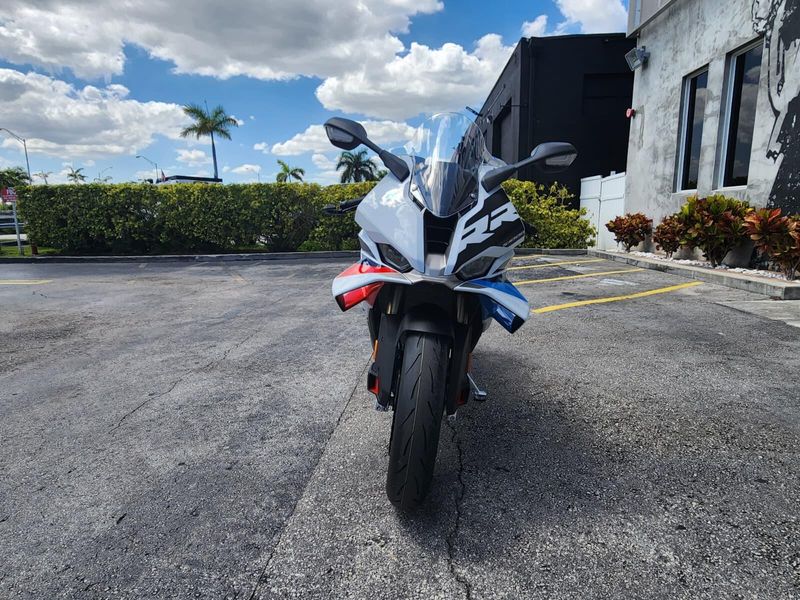 2026 BMW S 1000 RRImage 2