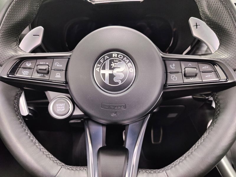 Used 2024 Alfa Romeo Tonale Veloce Premium eAWD w/SunroofImage 30