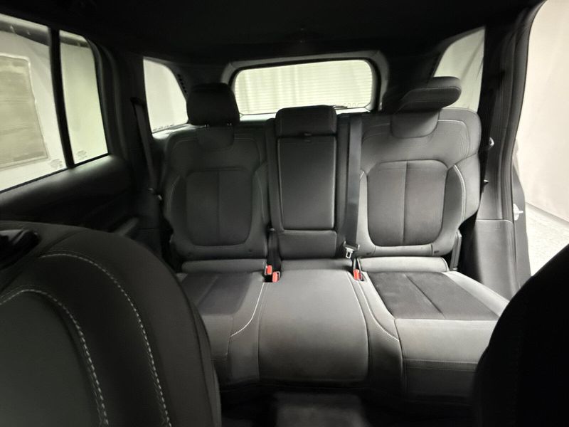 New 2025 Jeep Grand Cherokee Laredo 4x4Image 14