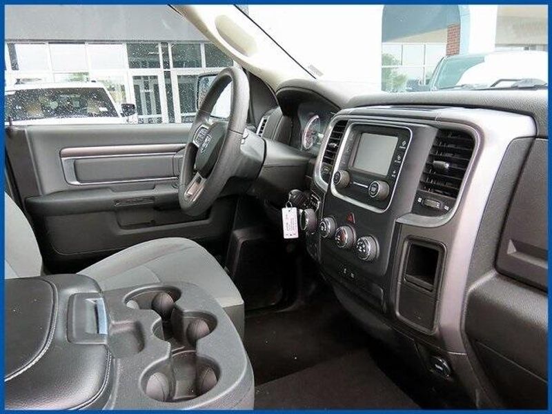 2024 RAM 1500 Classic SLTImage 9