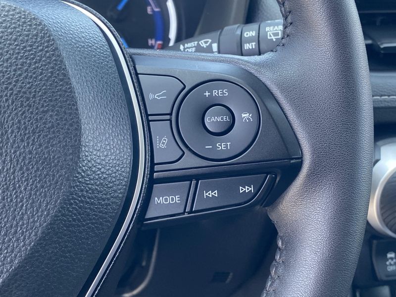 2024 Toyota RAV4 XLEImage 28