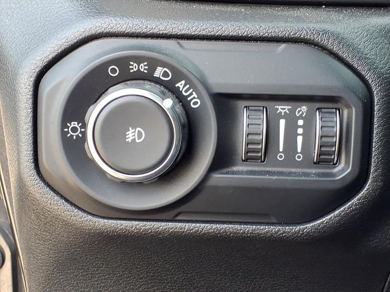 Used 2021 Jeep Wrangler Unlimited Sport SImage 17