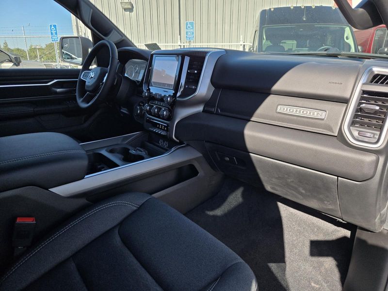 New 2026 RAM 1500 Big Horn Crew Cab 4x2 5'7' Box