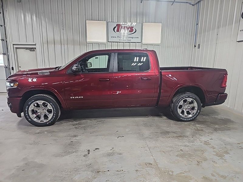 2025 RAM 1500 Big Horn Crew Cab 4x4 5