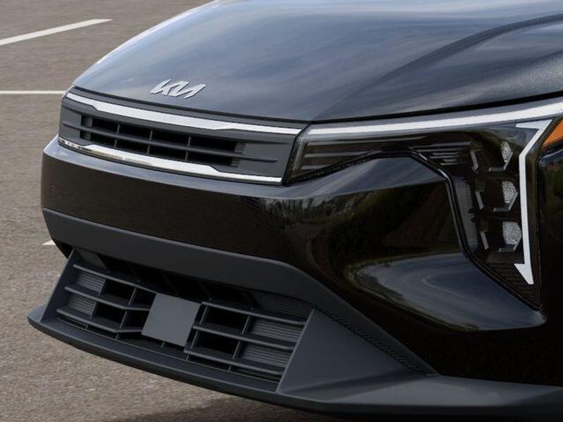 New 2026 Kia K4 LXSImage 13