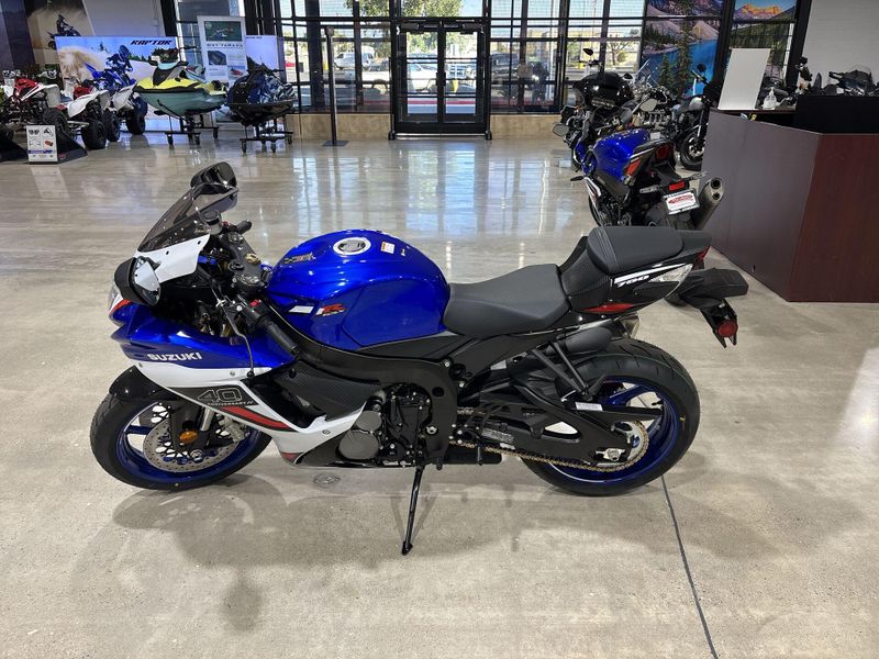 New 2027 Suzuki GSX-R750 Image 12