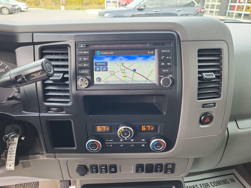 Used 2017 Nissan NV Passenger SLImage 7