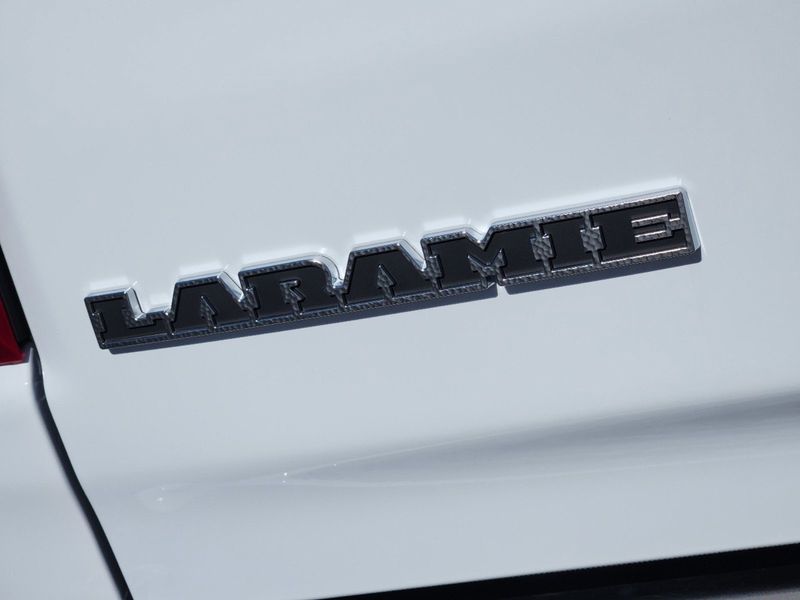 2024 RAM 1500 Laramie Crew Cab 4x4 5