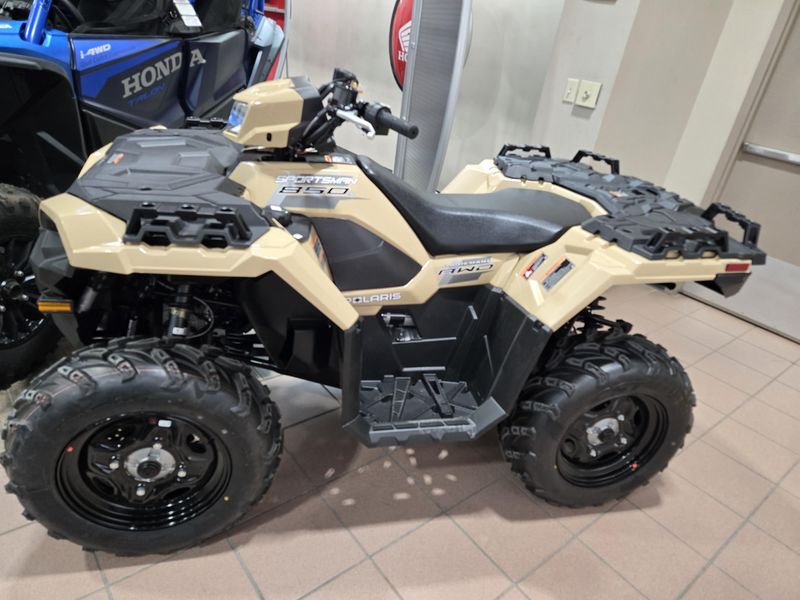 2025 Polaris SPORTSMAN 850 MILITARY TAN Image 2