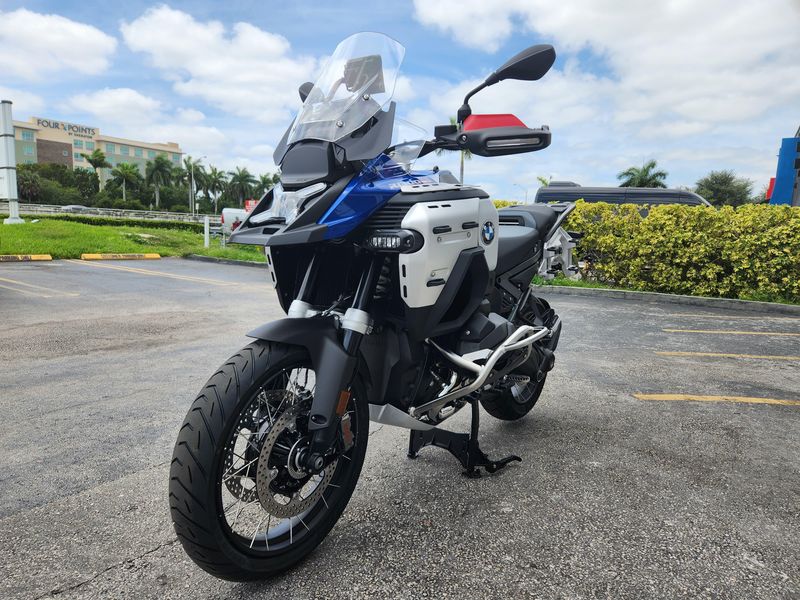 2025 BMW R 1300 GS AdventureImage 3