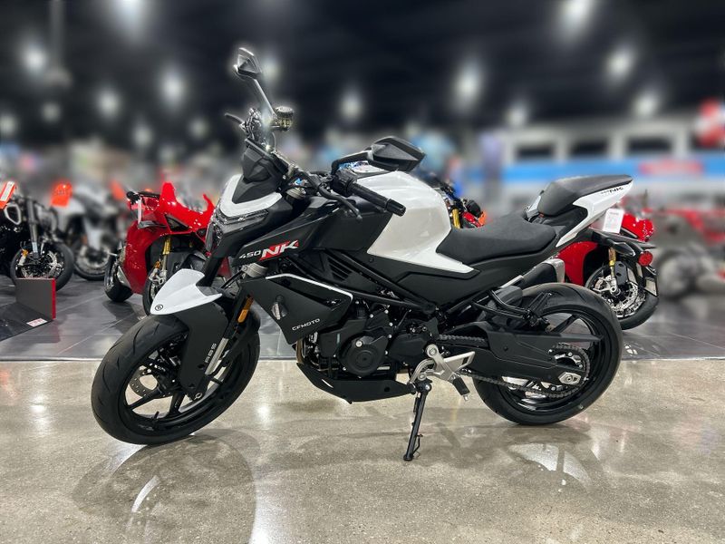 2025 CFMOTO 450NK Image 16