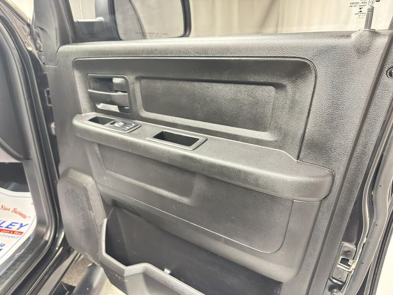 Used 2018 RAM 1500 ExpressImage 21