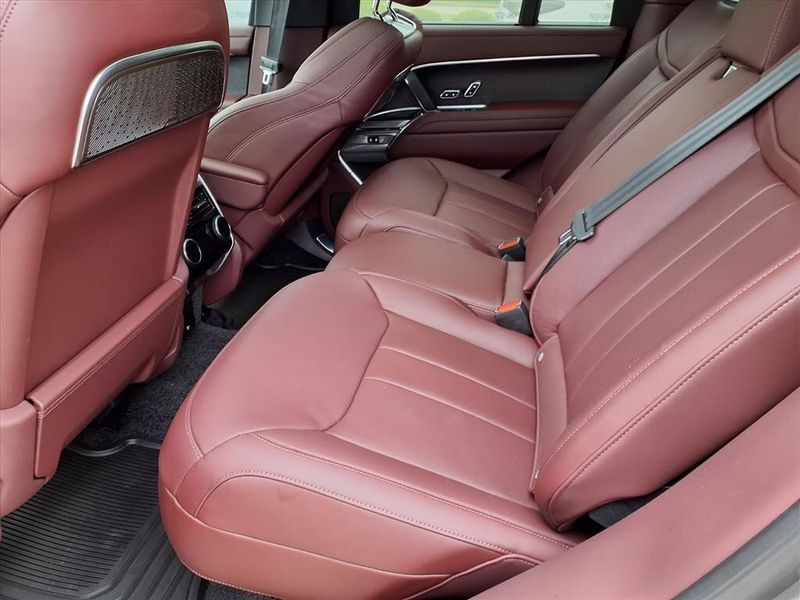 Used 2025 Land Rover Range Rover AutobiographyImage 11