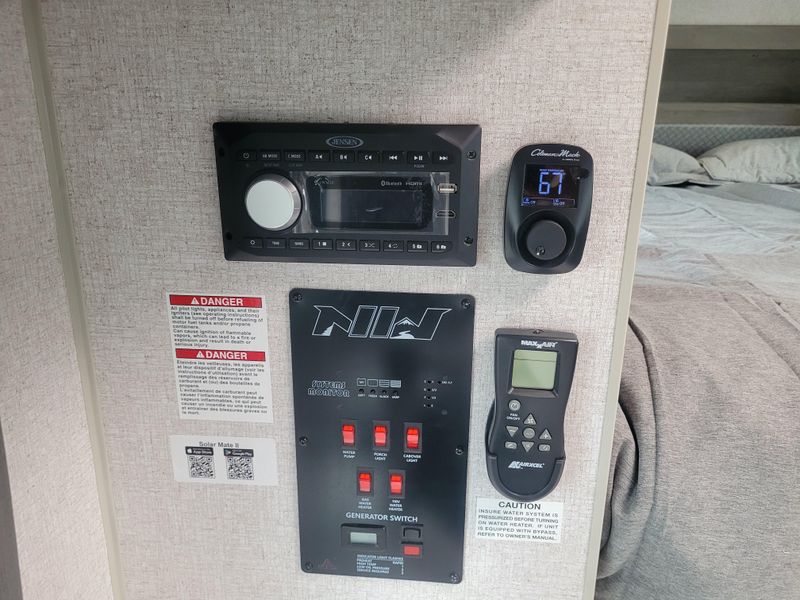 New 2027 NORTHWOOD MFG Arctic Fox 990Image 12