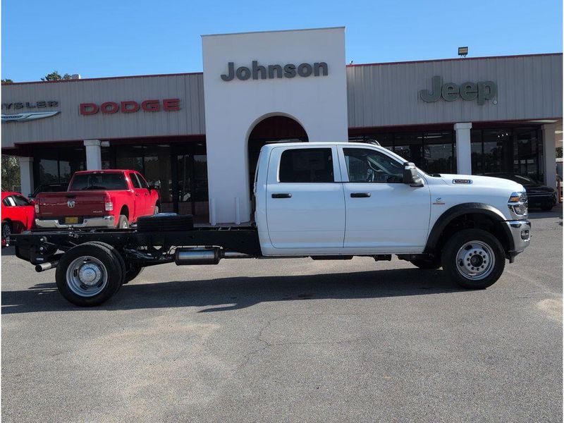 New 2026 RAM 5500 Tradesman Chassis Crew Cab 4x4 84