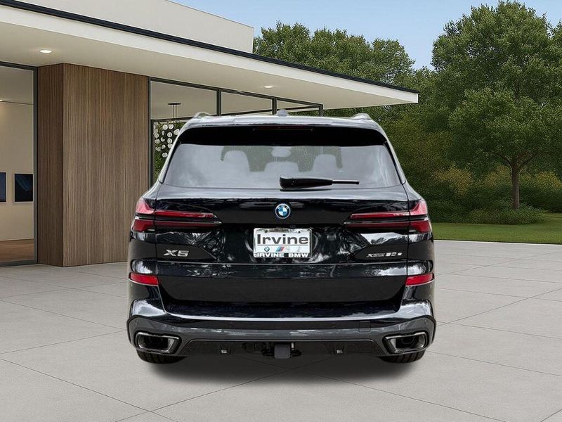 New 2026 BMW X5 xDrive50eImage 10
