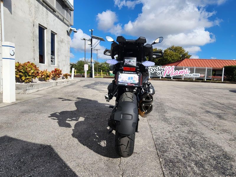 2026 BMW R 1300 GSImage 8