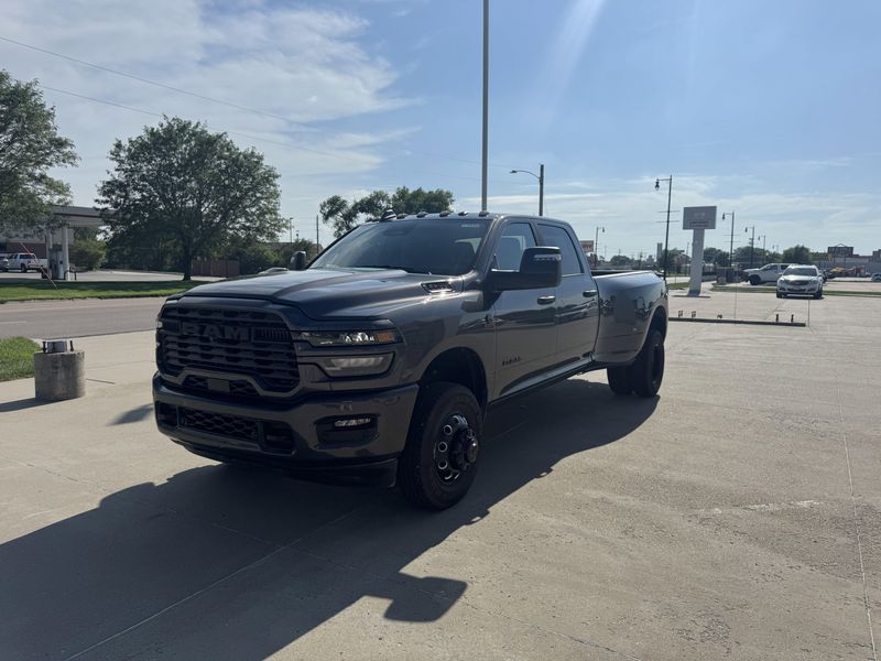 New 2025 RAM 3500 Big HornImage 4