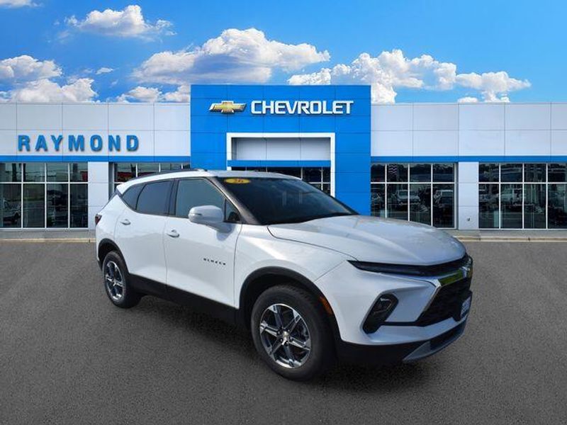 New 2026 Chevrolet Blazer LTImage 11