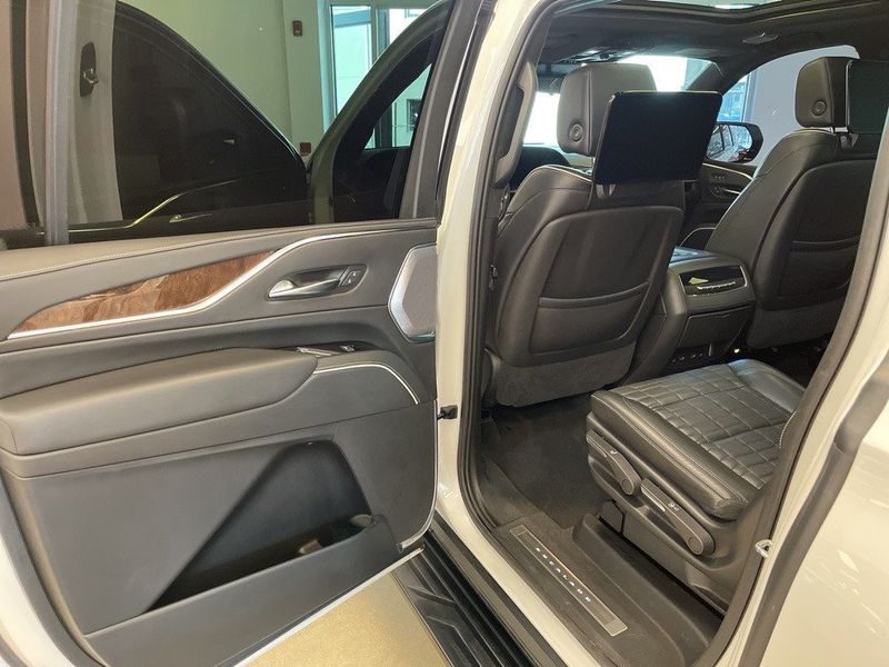 2021 Cadillac Escalade ESV Sport PlatinumImage 20