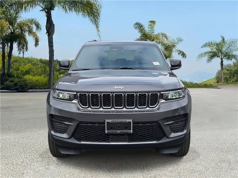 New 2026 Jeep Grand Cherokee Laredo X 4x2