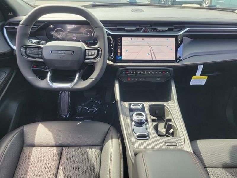 New 2026 Jeep Cherokee Overland 4x4